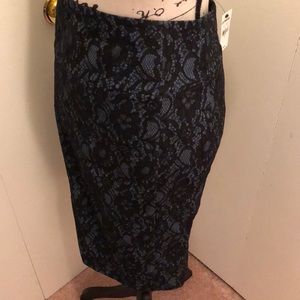 Lace pencil skirt